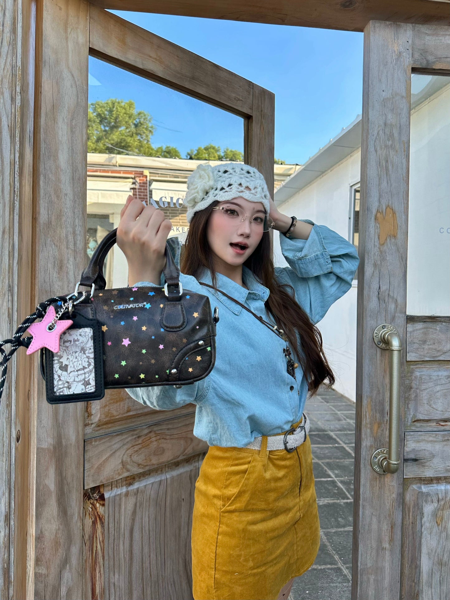Cultivator - Vintage Boston Crossbody Bag apron Cultivator
