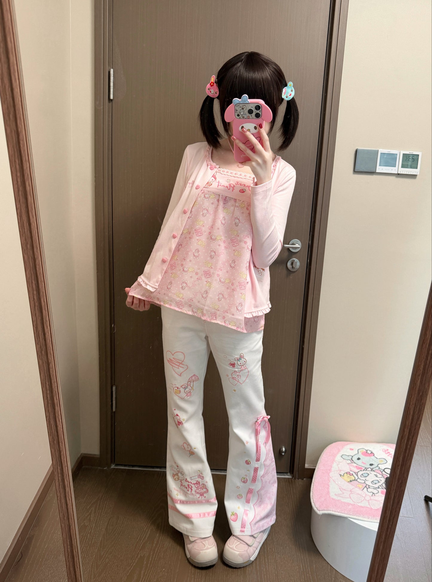 Bunny Planet - White Jojifuku Bunny Embroidered Jeans pants bunnyplanet