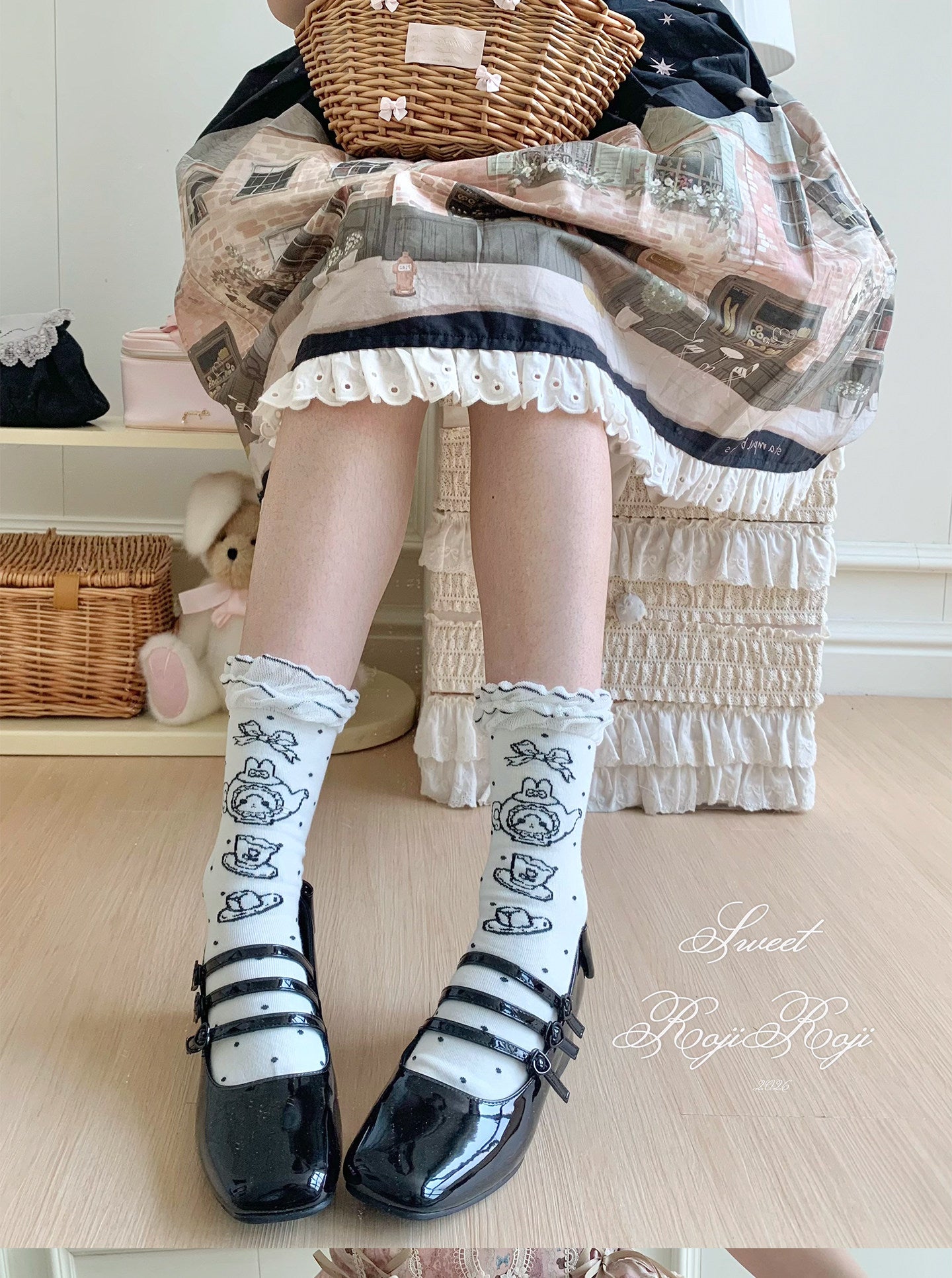 Roji Roji - Momo Storybook Lolita Lace Socks socks Roji Roji Black
