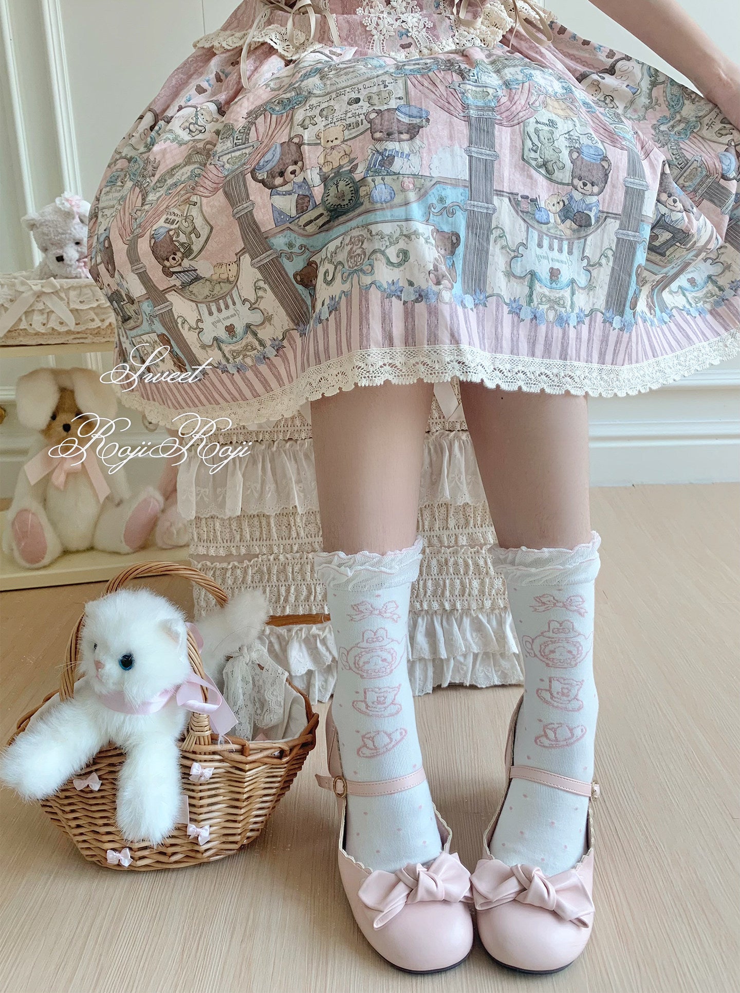 Roji Roji - Momo Storybook Lolita Lace Socks socks Roji Roji Pink