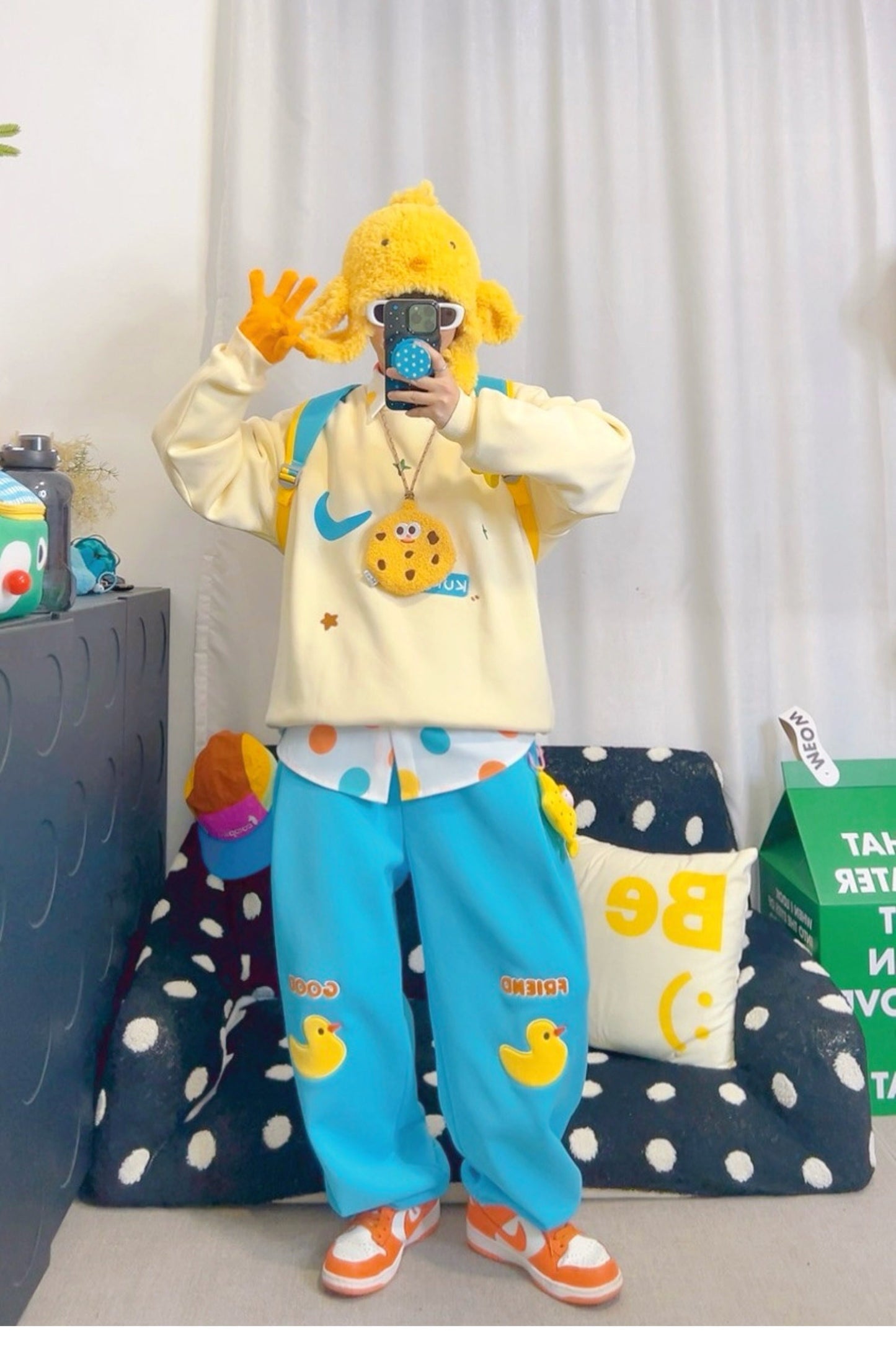 KURIOSITAET 杏色卫衣冬无帽刺绣 sweatshirt KURIOSITAET