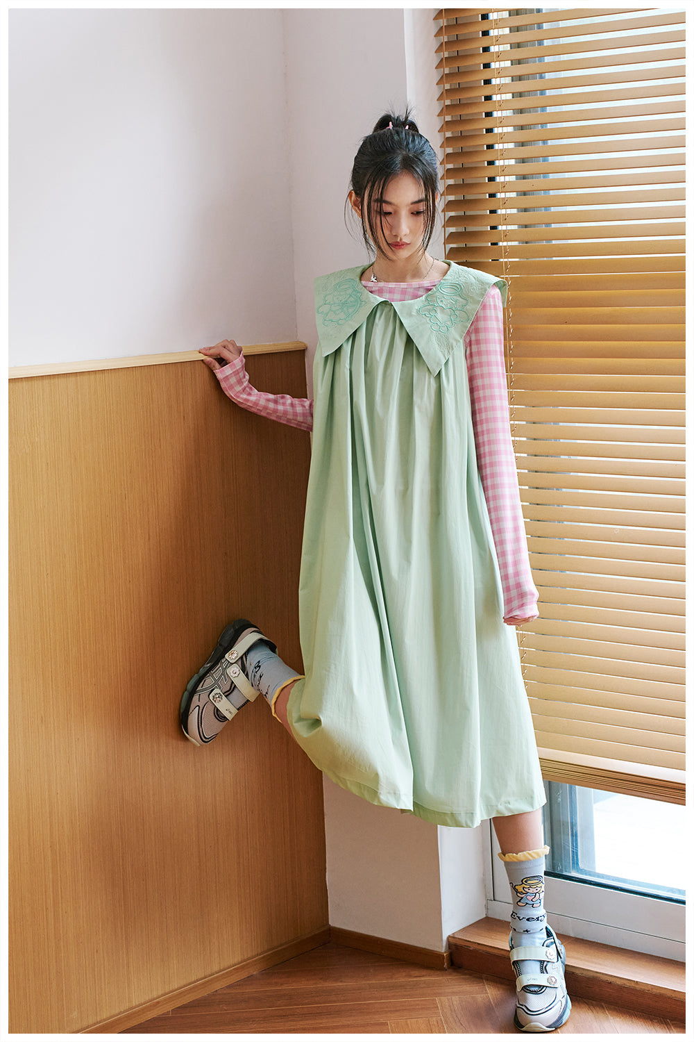tntntutu Green Dress | Angel Embroidery Sleeveless Dress