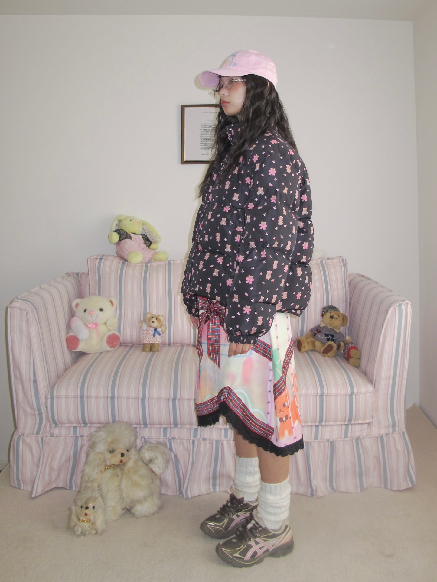 KaiXin Hostel Harajuku Black Winter Doll Floral Down Jacket with White Duck Down