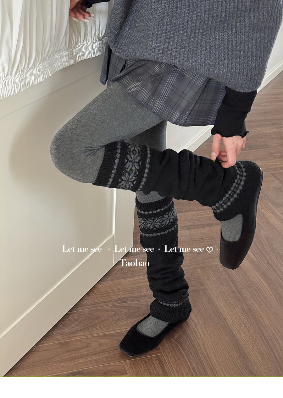 LET ME SEE - Fair Isle Snowflake Leg Warmers leg warmmers let me see