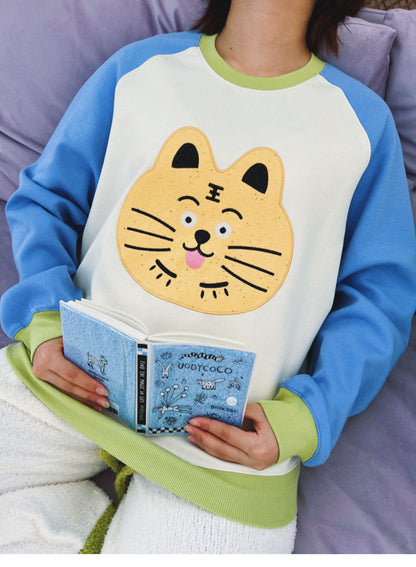 uodycoco – Colorblock Embroidered Crewneck Sweatshirt sweatshirt uodycoco