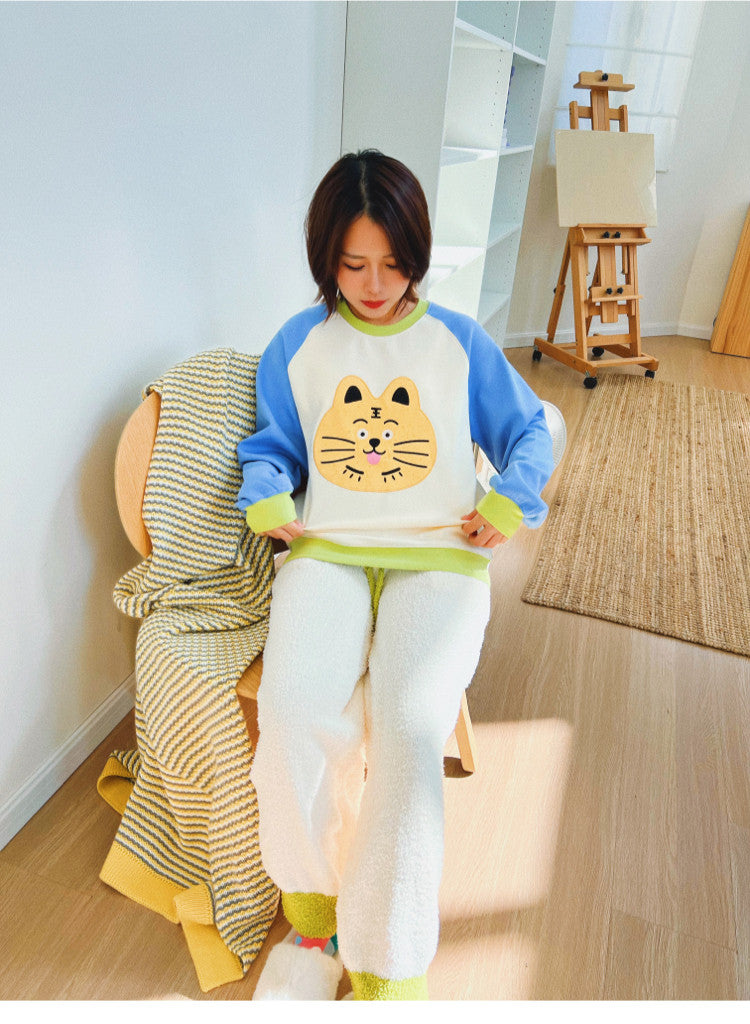 uodycoco – Colorblock Embroidered Crewneck Sweatshirt sweatshirt uodycoco