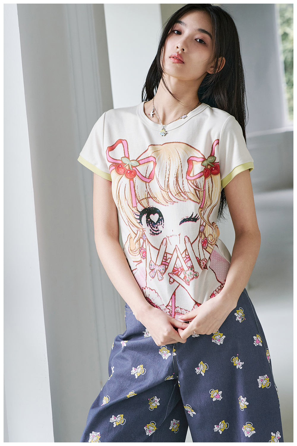 tntntutu Beige T-shirt | Cute Girl Print Tee | Short Sleeve Vintage T-shirt tshirt tntntutu