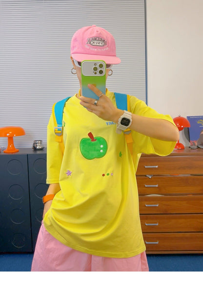 KURIOSITAET - Yellow Star Apple Embroidered T-Shirt