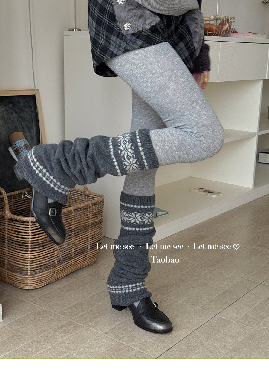 LET ME SEE - Fair Isle Snowflake Leg Warmers leg warmmers let me see