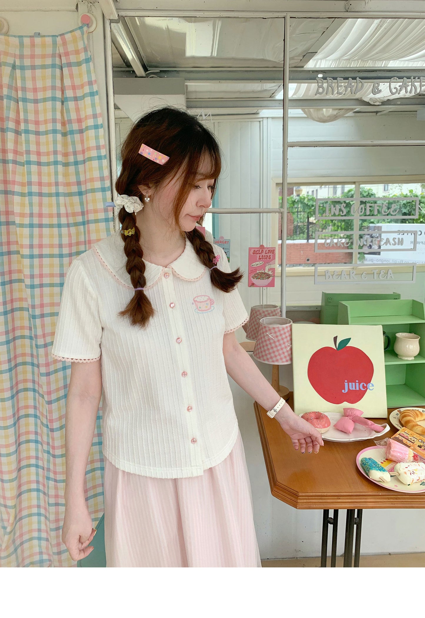 Peach Party - White Embroidered Knit Polo Cardigan