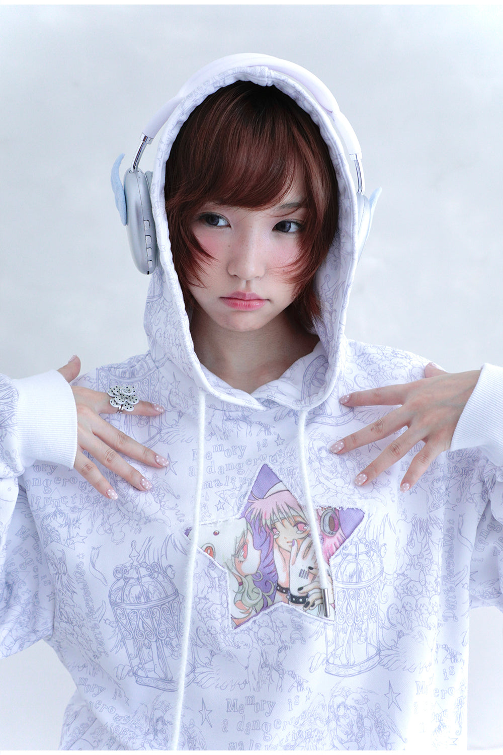 Hashtag DDD – Y2K Star Hoodie White hoodie Hashtag DDD