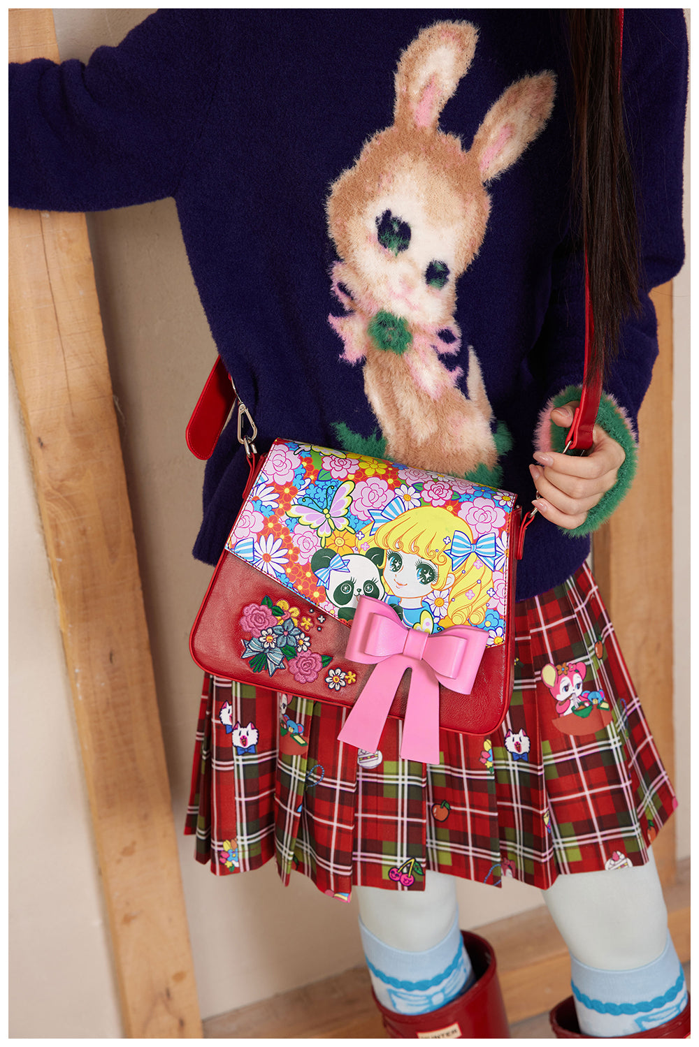 Tntntutu Retro Red Square Bag with Shojo Print and Embroidered Flowers, Pink Bow Detail