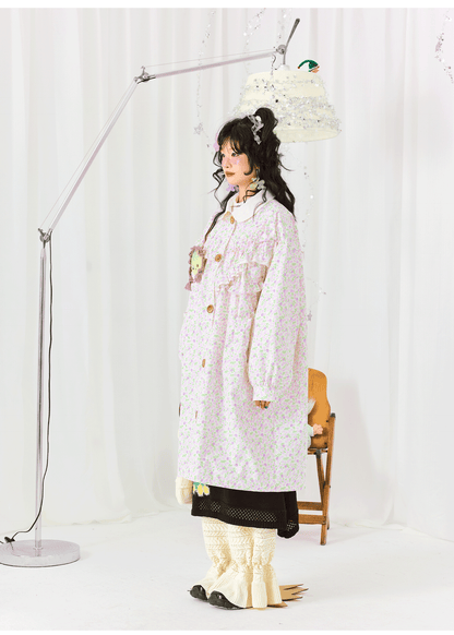 Harajuku-style HELPHELP trench coat with a small floral print, Peter Pan collar, and long sleeves for a vintage-inspired look.