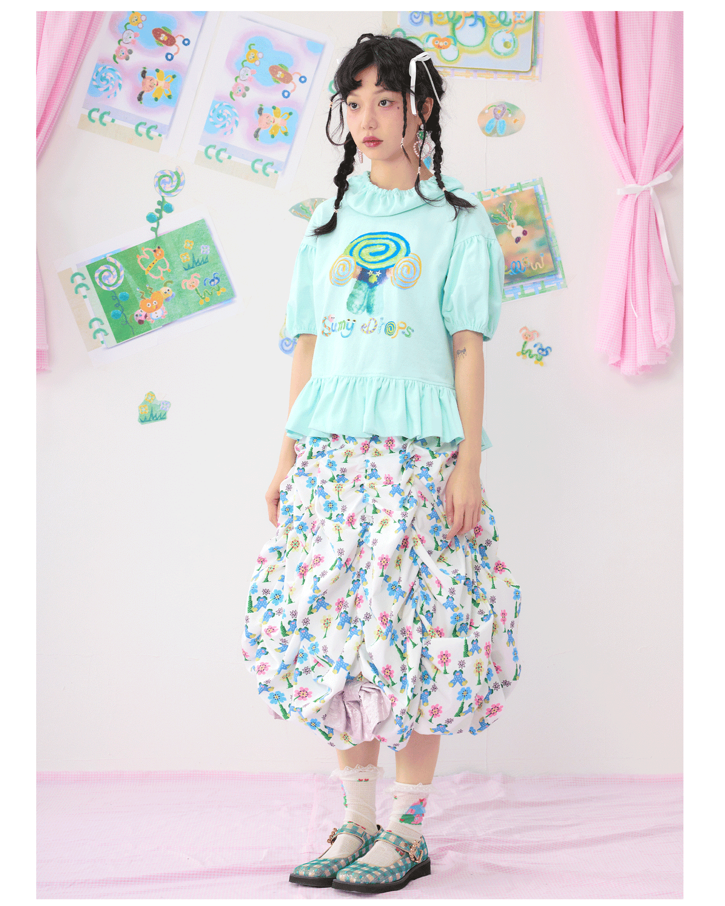 HELPHELP Alien Club Mint Green Puff Sleeve Cropped T-Shirt – Colorful Summer Print