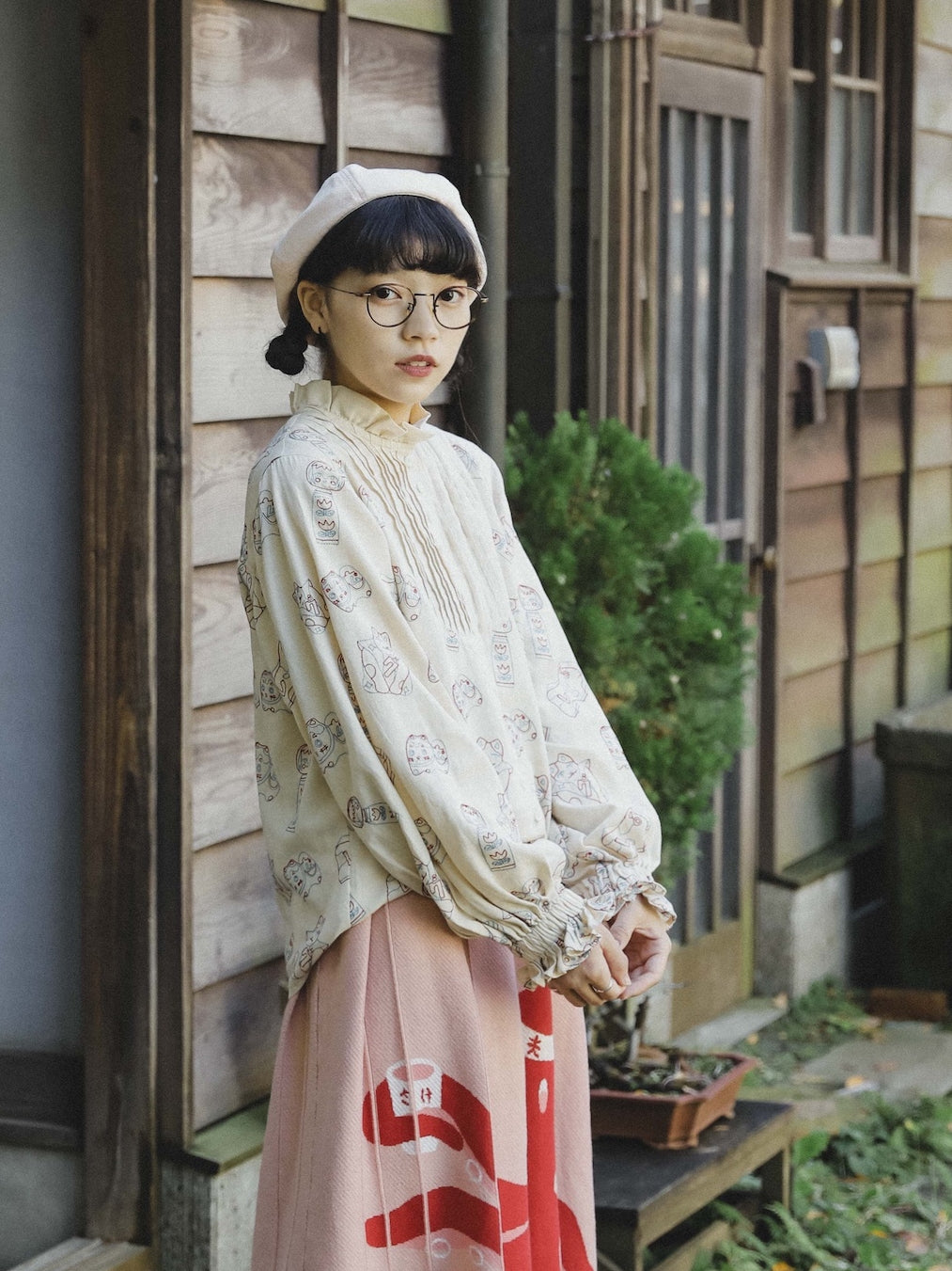 Meugler [Super Heavywork] Full Embroidered Lace Accordion Pleated Girl's Button Shirt shirt Meugler