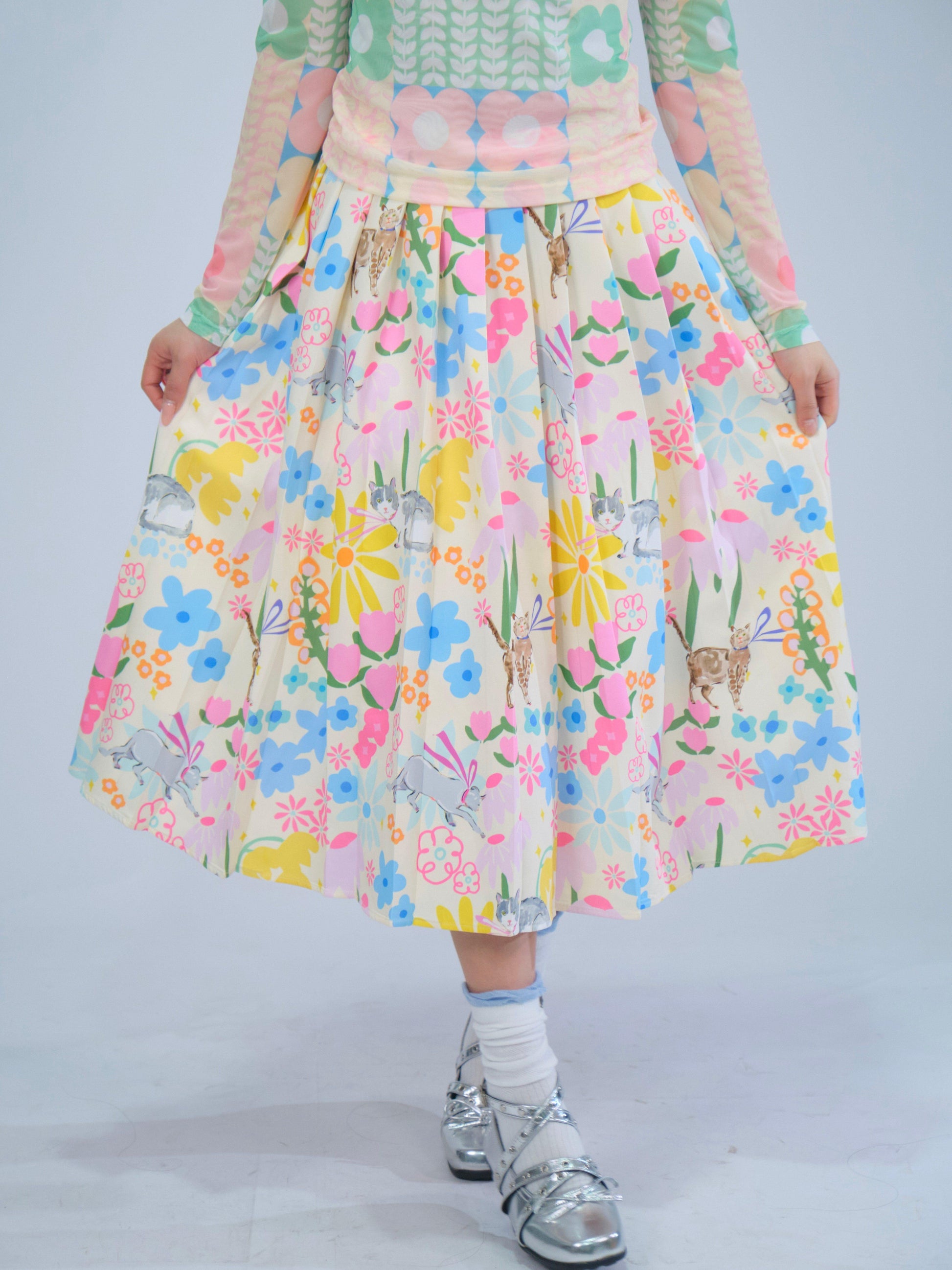 MeowMeow Bug- Kidcore Print Pleated Skirt skirt MeowMeow Bug Garden Cat S