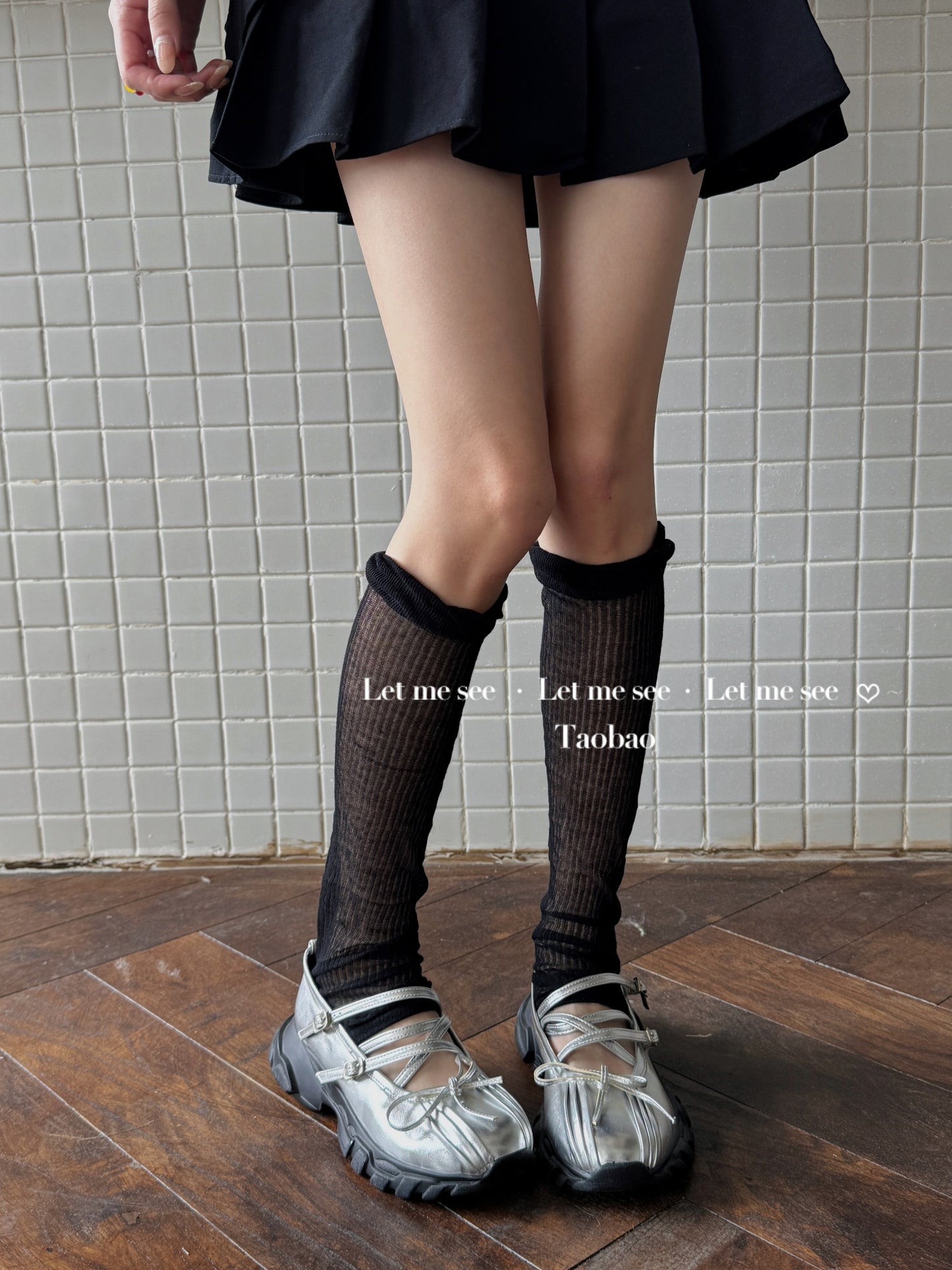 LET ME SEE - Kawaii Korean Polka Dot Mid Socks sock let me see Black Inner Socks - 1 Pair