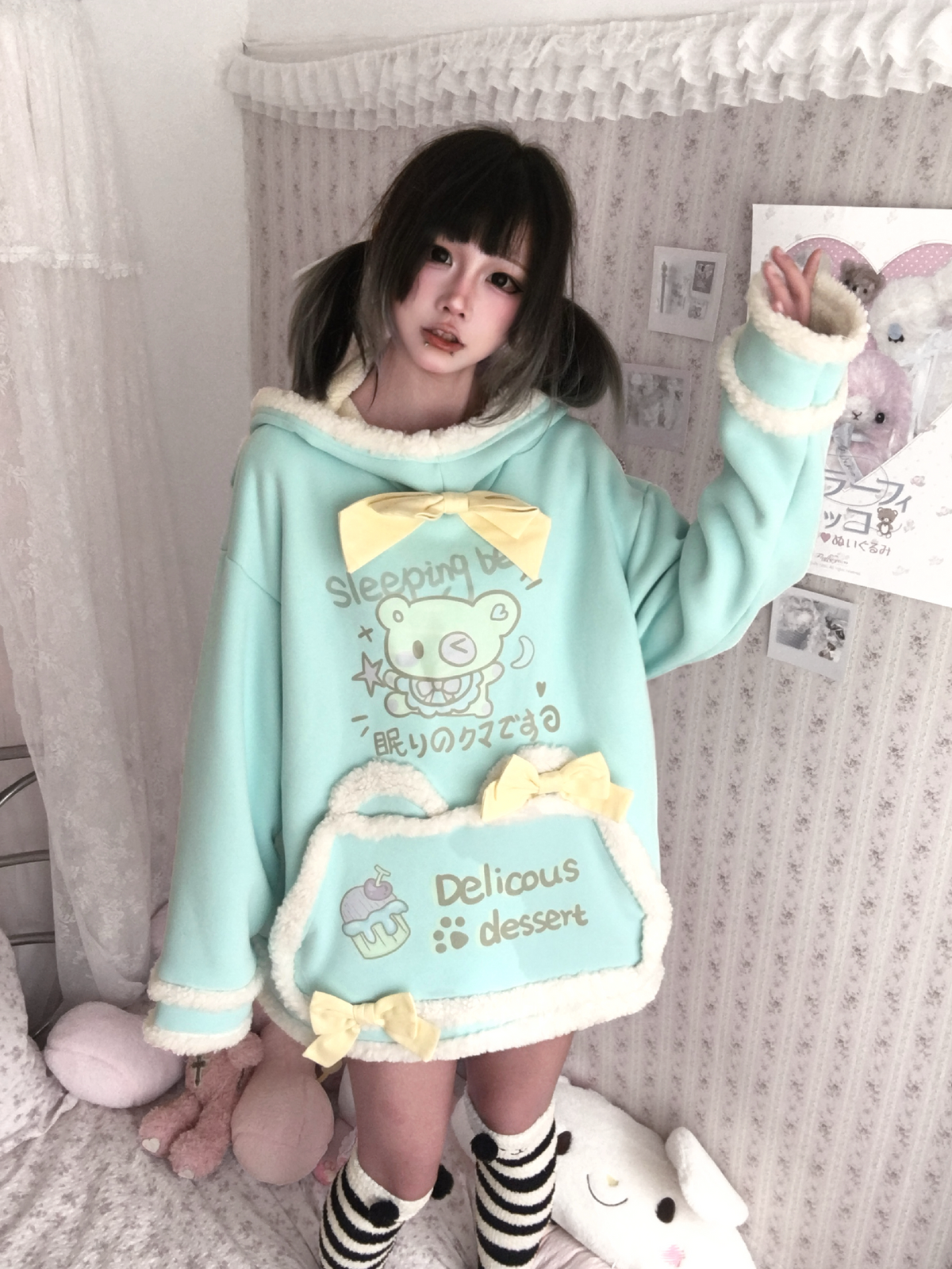 Three Poisons - Fleece-Lined Bow Hooded Sweatshirt hoodie Three Poisons