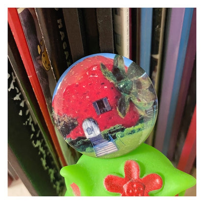 BBG 90s Badge - Vintage Print badge bunnybunnygun Strawberry House - Small Size