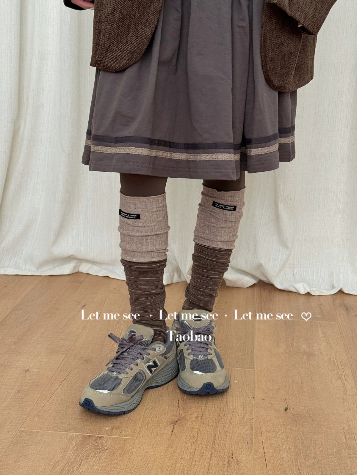 LET ME SEE - Colorblock Label Slouch Leg Warmers socks let me see Brown