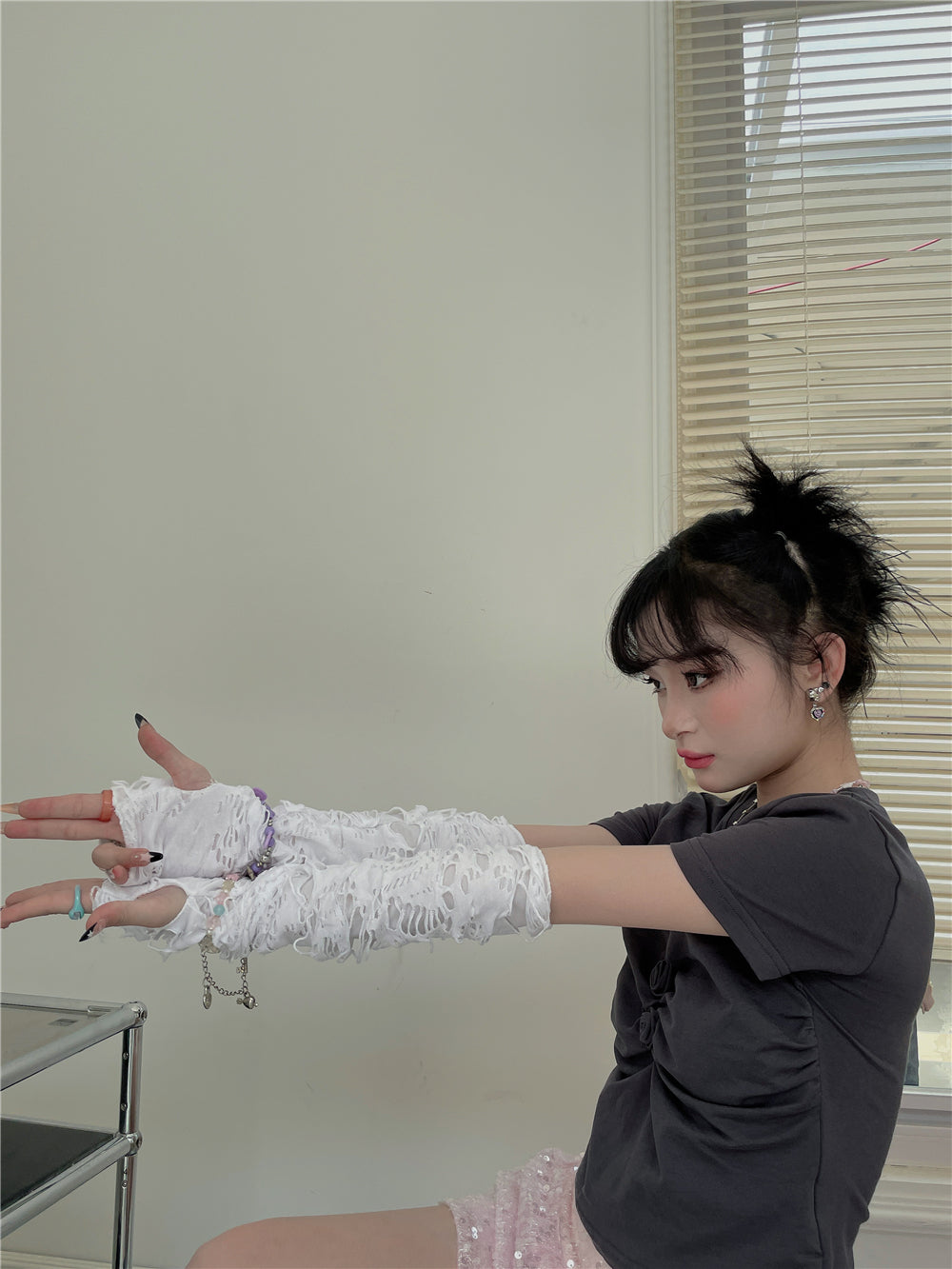 LET ME SEE - Y2K Distressed Fingerless Sun Protection Arm Warmers sleeves let me see Long Version - White