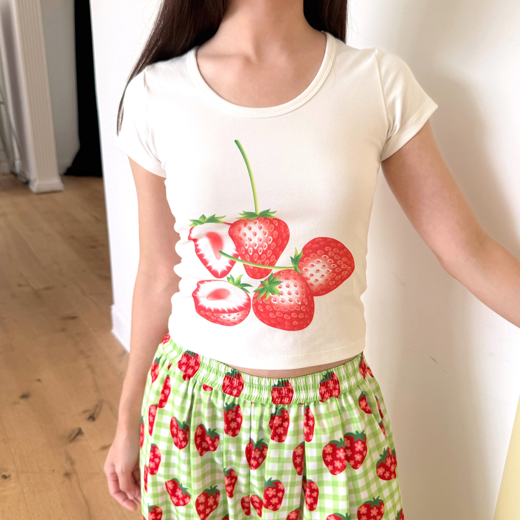 FRUITS - Strawberry Print Fitted T-Shirt | Kawaii Japanese Style Cute Top tshirt Fruits White S