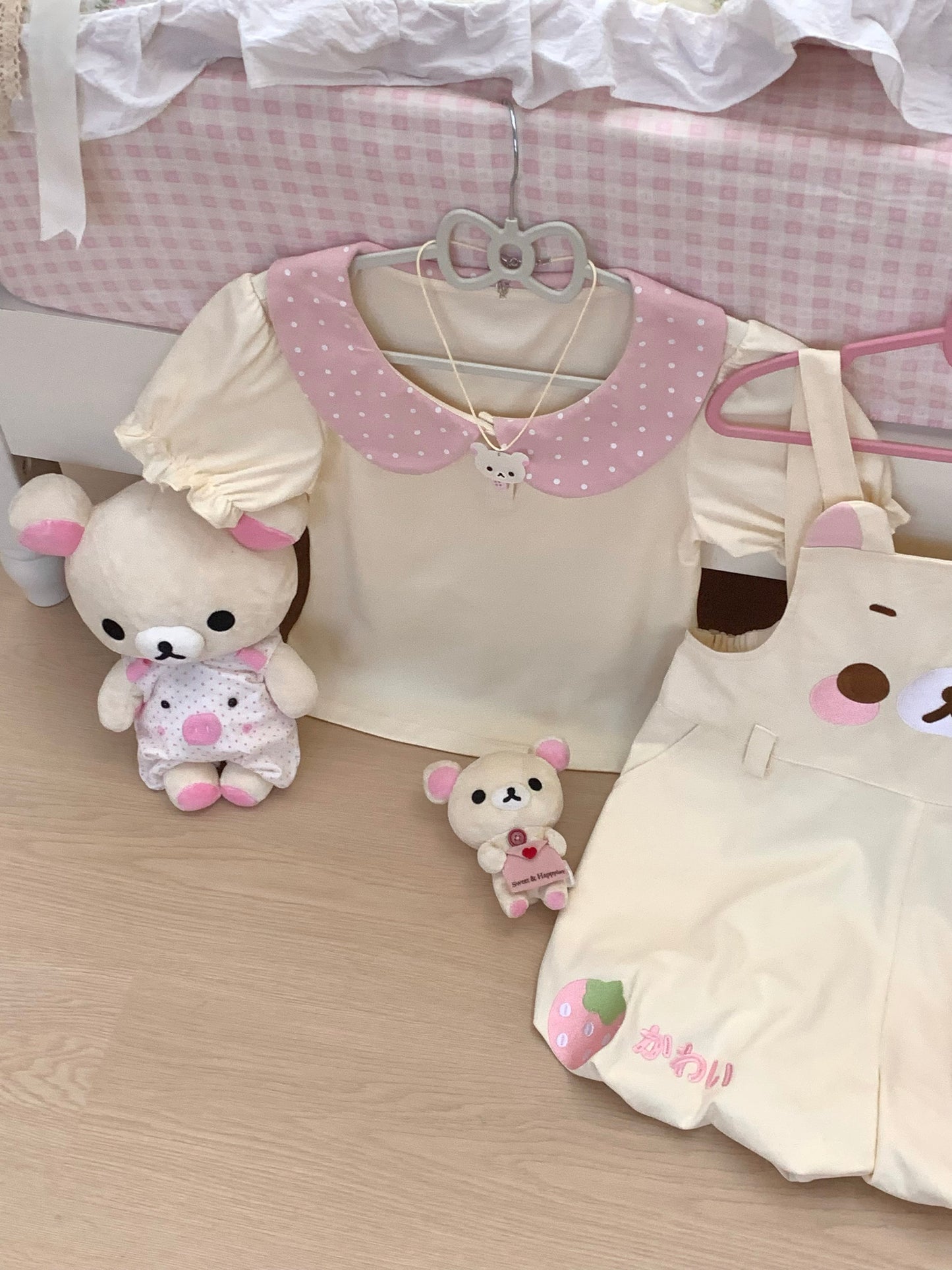 blurred bear - Bear Embroidery Short Overalls