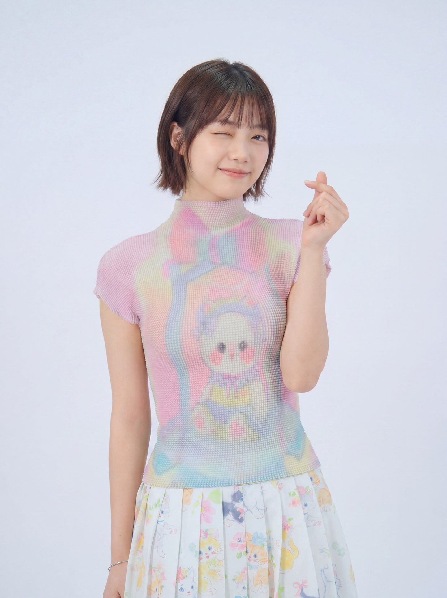 MeowMeow Bug - Cat Print Pleated Tee shirt MeowMeow Bug Gift Cat