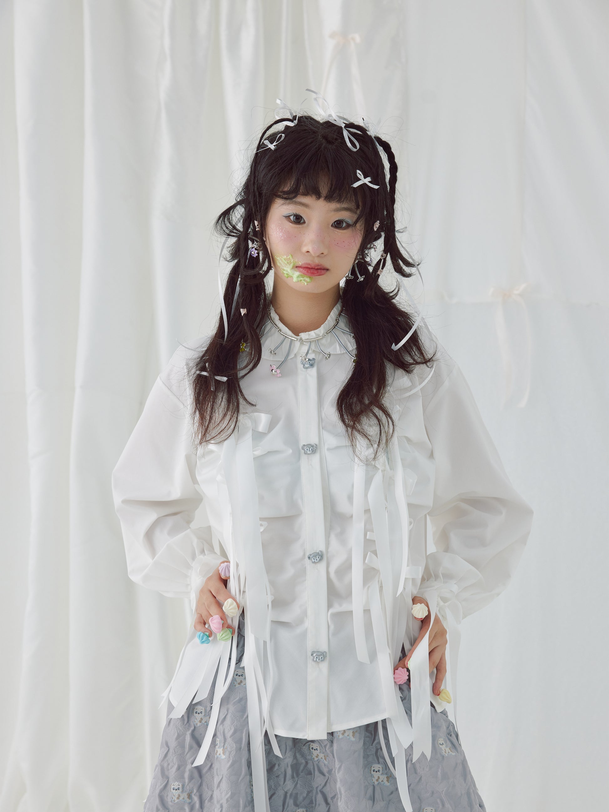 HelpHelp Harajuku style bow ribbon pleated cute metal button shirt, featuring a playful bow and pleated design with stylish metal buttons for a trendy look.