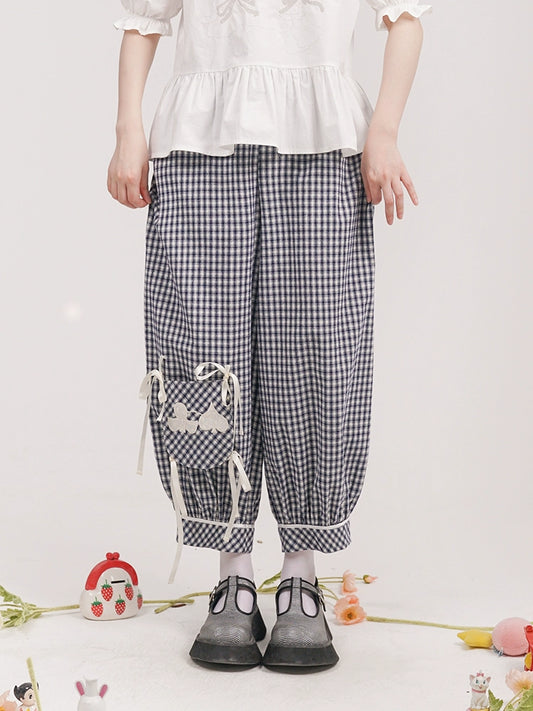 Harajuku-style HELPHELP original summer detachable tie-up checkered cropped pants with a stylish and comfortable design.