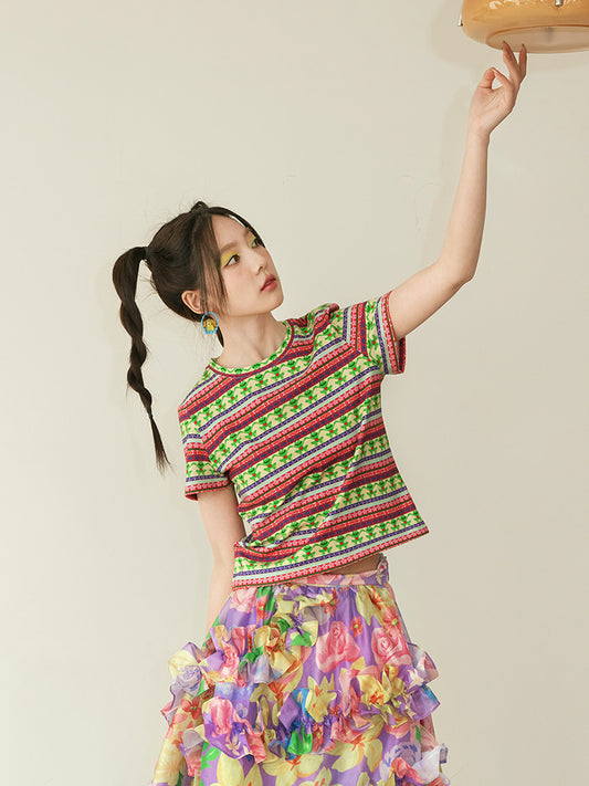 Tntntutu colorful striped T-shirt with a playful pixel frog print, featuring a casual cotton short-sleeve design for a fun, Harajuku-inspired look.